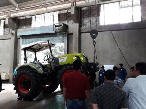 Pelatihan Uji Traktor Roda 4 - Teknik Pertanian Dan Biosistem UGM